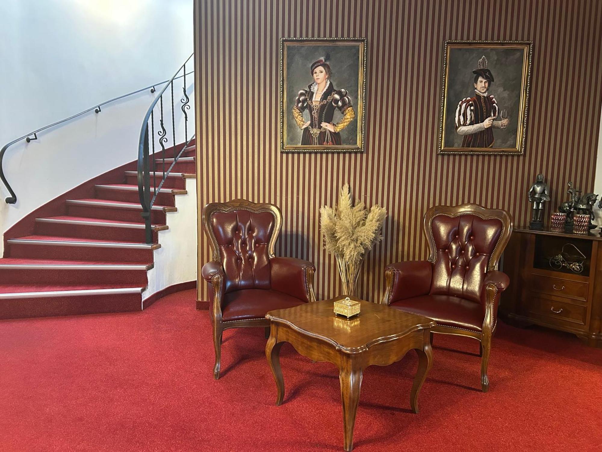 Zámocká koruna u Hoffera Nitra Exteriér fotografie