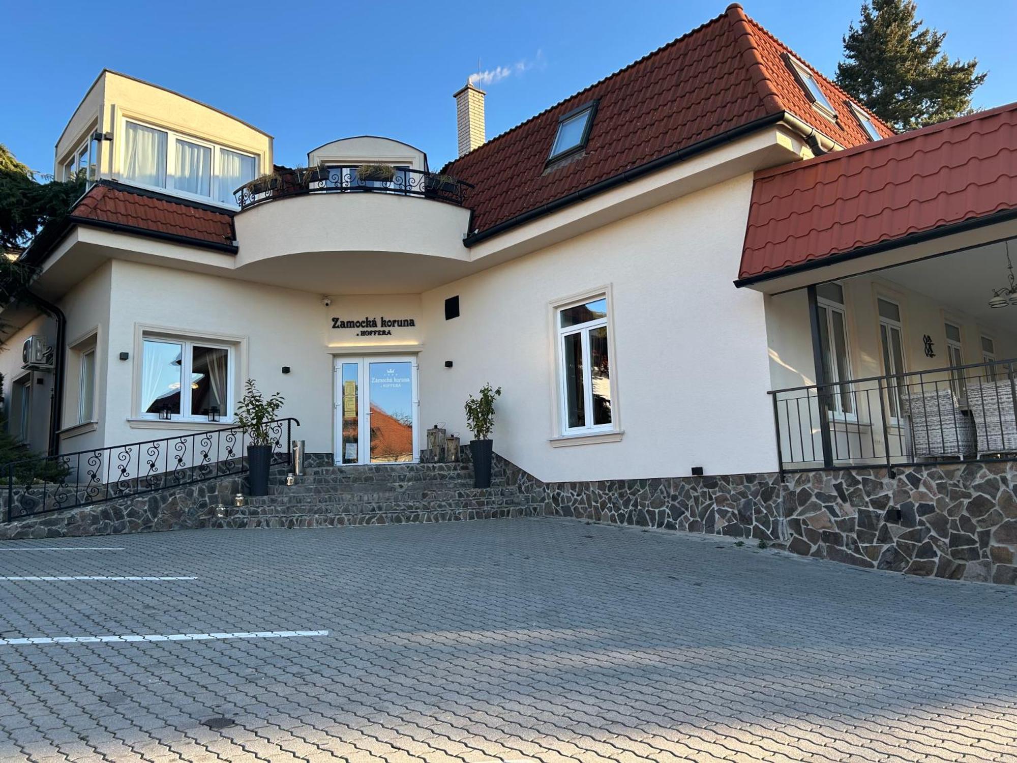 Zámocká koruna u Hoffera Nitra Exteriér fotografie